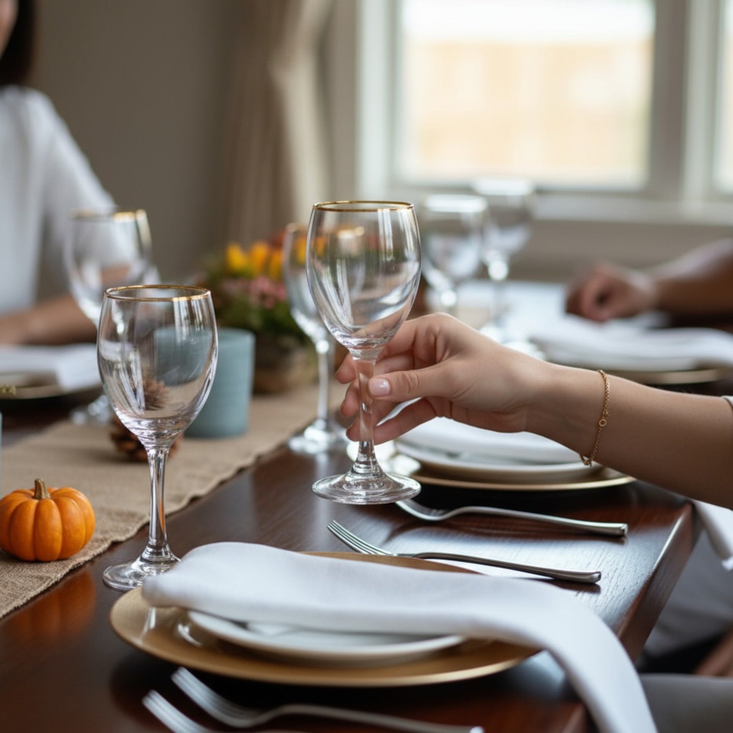 White Linen Napkins – 100% French Flax – Stonewashed Pure Linen Cloth Napkins – Mitered Corners – Set of 4